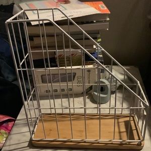 White desk organizer with wood bottom